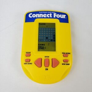 Vintage 1995 Milton Bradley Connect Four 4 Electronic Handheld Game WORKING